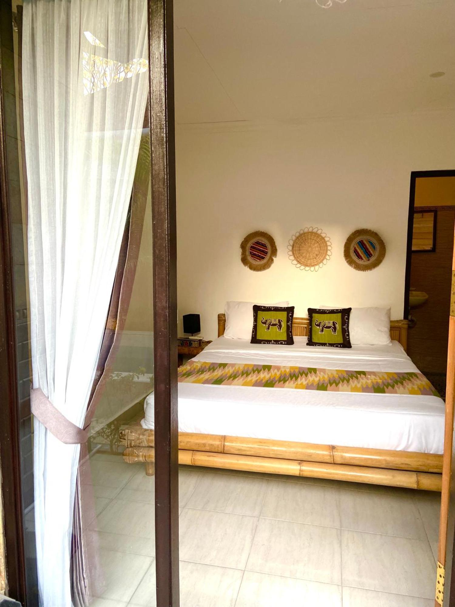 Tropical Garden Inn Batununggul Dış mekan fotoğraf